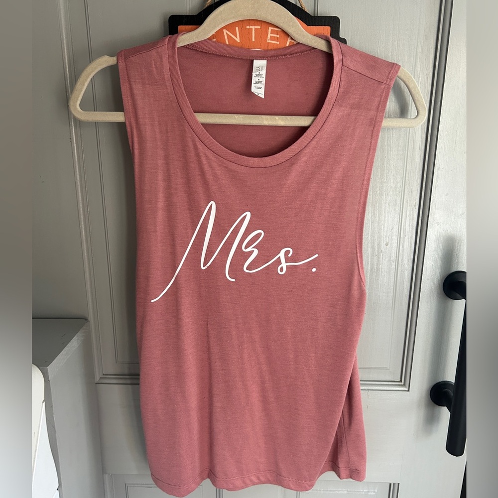 Mauve Mrs. Flowy tank top size medium